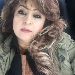 Meet your Posher, Hamida